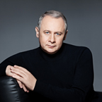 Олег Зарубінський переконаний, що сезонні працівники створюють велике навантаження на Державний бюджет України